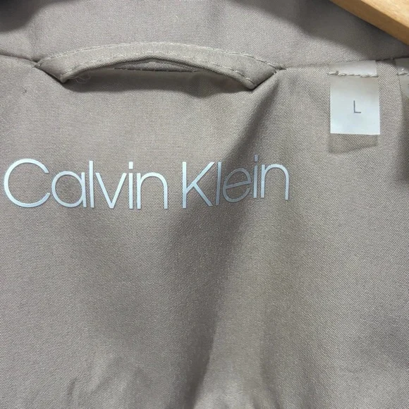 Calvin Klien Tan Khaki Taupe Belted Knee Length Trench Coat - Like New - Large - Picture 8 of 10